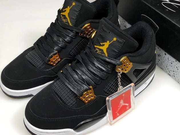 Royalty 4 Gold-White Metallic 308497-032 Jordan Black Air 0806
